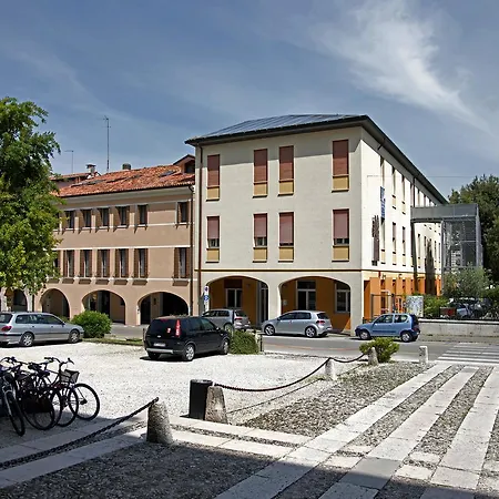 Centro Della Famiglia 2*